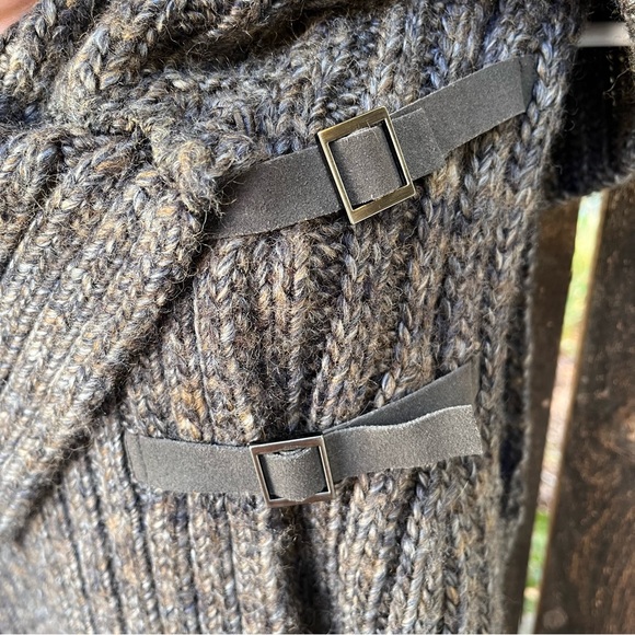 Ann Taylor Loft Chunky Knit Wool Blend Fold Over Collar Sweater Vest Sz S - Picture 6 of 12